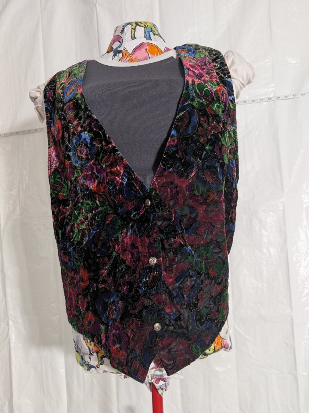 Honors Plus Size Vintage Floral Velvet Tapestry Vest Women's Button Front